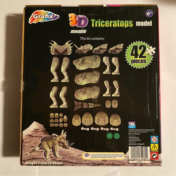 -Grafix 3D Movable Triceratops Model 42 Pieces 7.5 Inches Tall - Picture 2 of 2